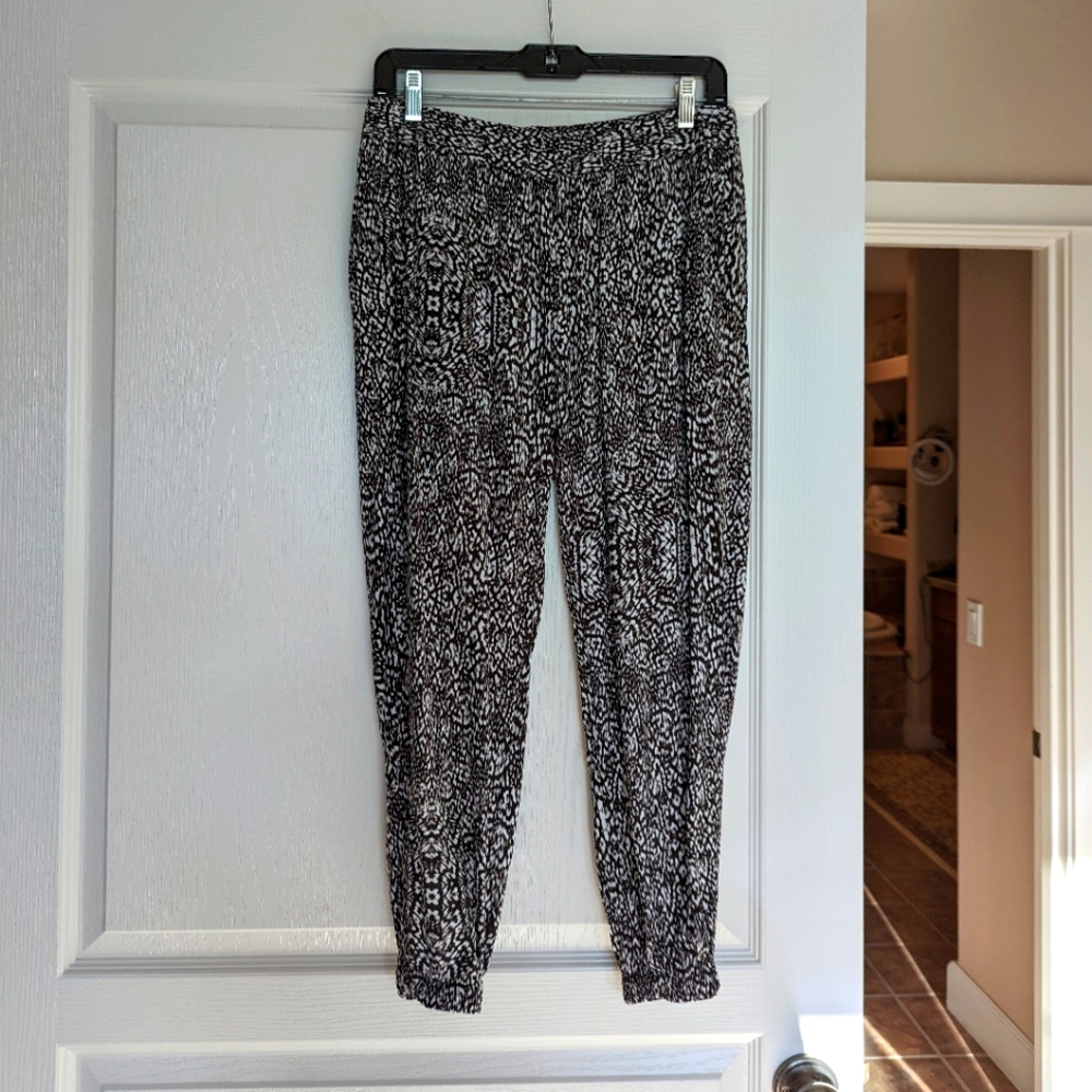 DKNY Jeans Lightweight Print 100% Viscose Rayon Joggers, size Medium